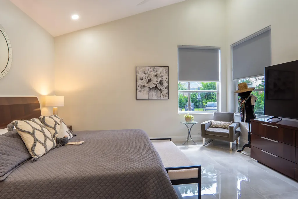 6670 NW 27th Avenue Boca Raton FL 33496