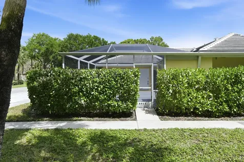 4904 Lake Catherine Drive Palm Beach Gardens FL 33403