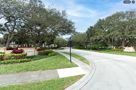 4904 Lake Catherine Drive Palm Beach Gardens FL 33403
