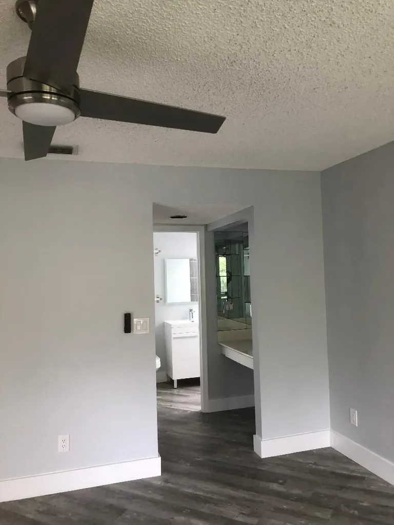 9322 NW 9th Place Plantation FL 33324
