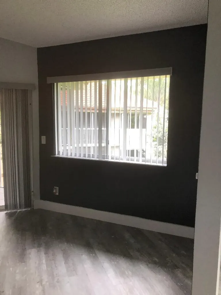 9322 NW 9th Place Plantation FL 33324