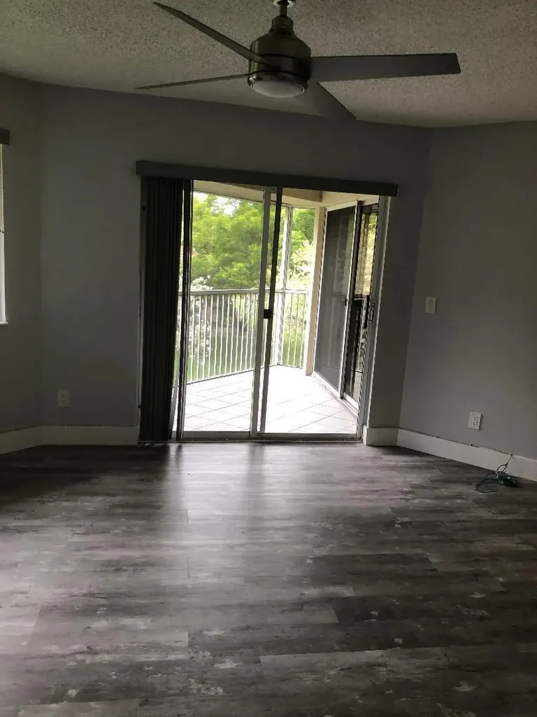 9322 NW 9th Place Plantation FL 33324
