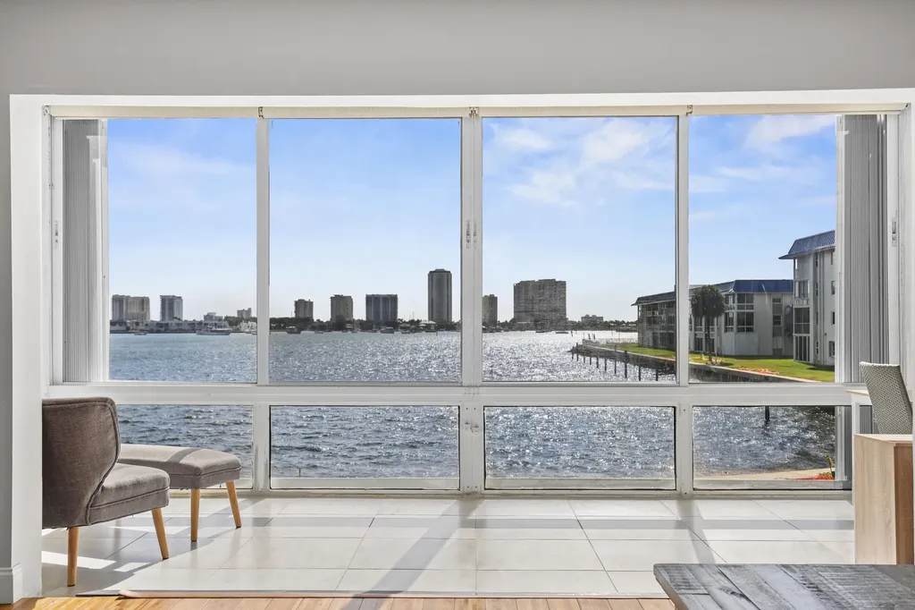 2936 Lake Shore Drive West Palm Beach FL 33404