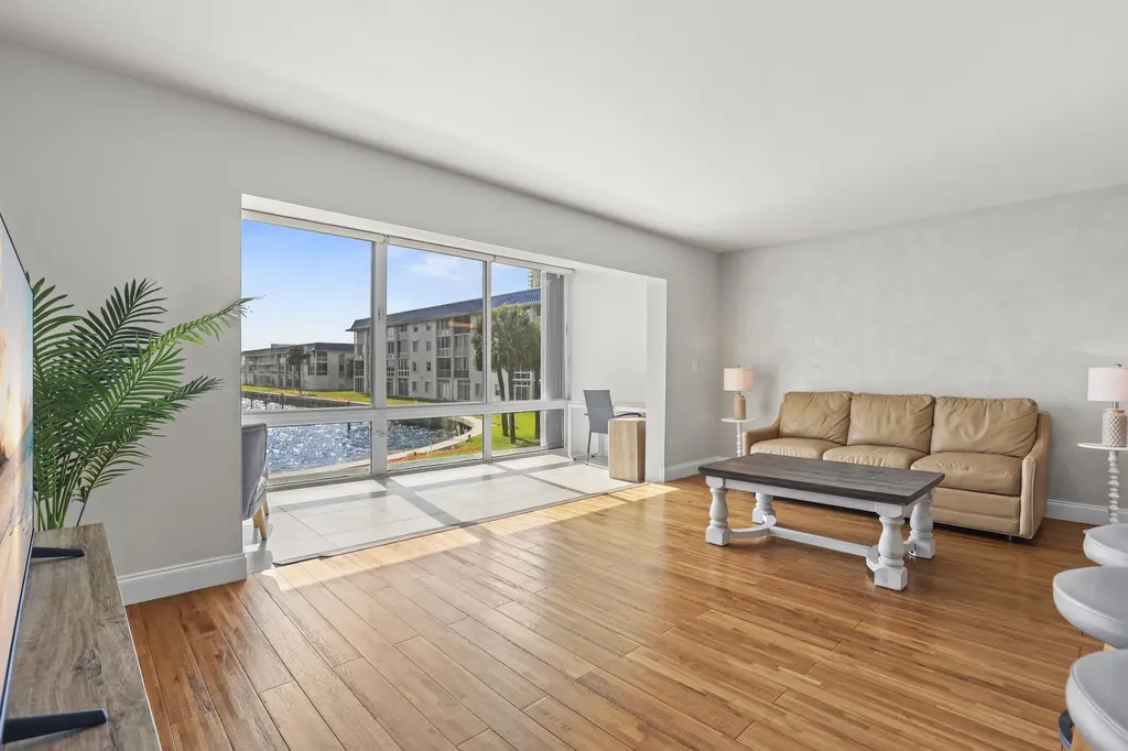 2936 Lake Shore Drive West Palm Beach FL 33404