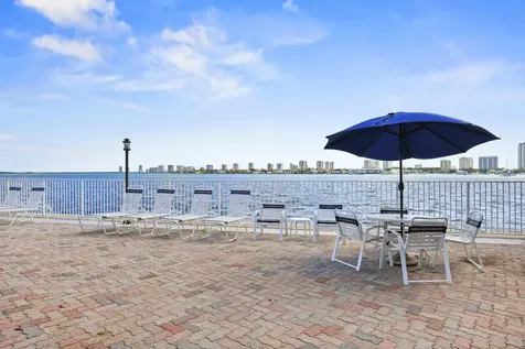 2936 Lake Shore Drive West Palm Beach FL 33404
