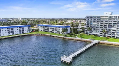 2936 Lake Shore Drive West Palm Beach FL 33404