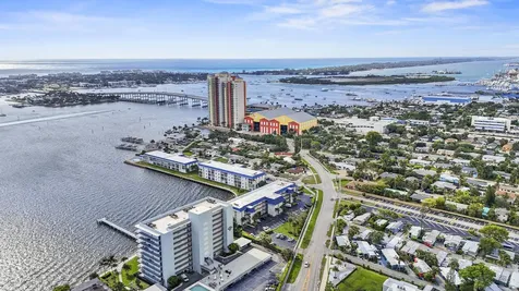 2936 Lake Shore Drive West Palm Beach FL 33404