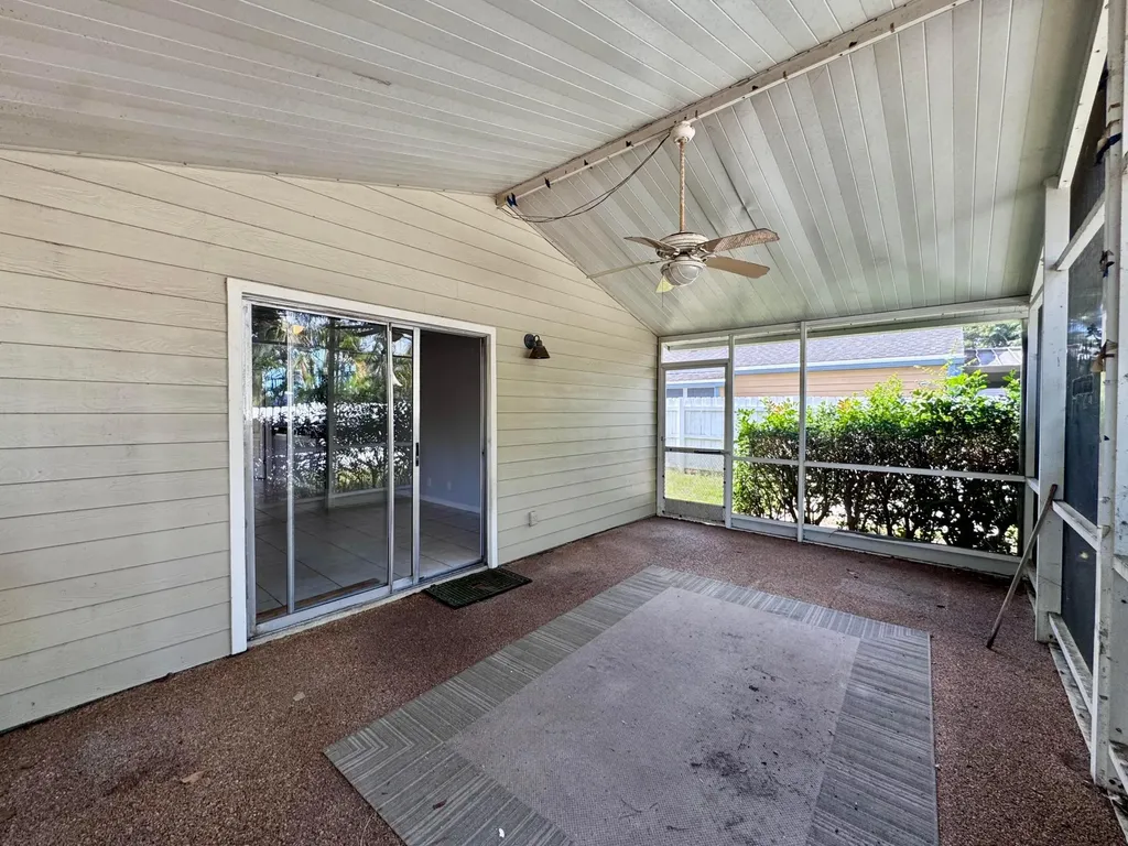 5889 Snowdrop Way West Palm Beach FL 33415