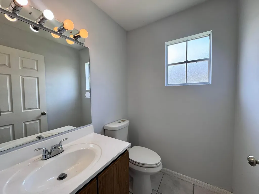 5889 Snowdrop Way West Palm Beach FL 33415