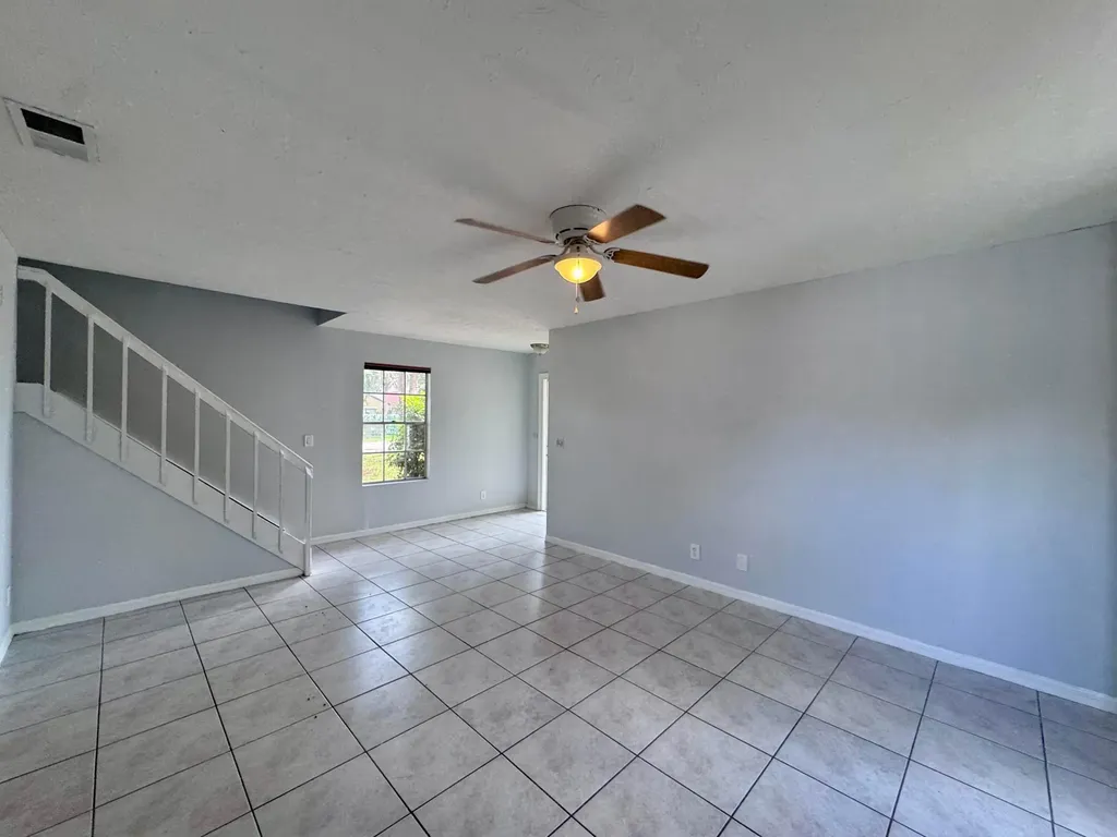 5889 Snowdrop Way West Palm Beach FL 33415