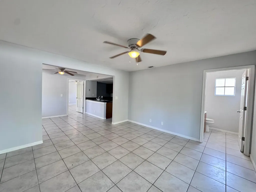 5889 Snowdrop Way West Palm Beach FL 33415