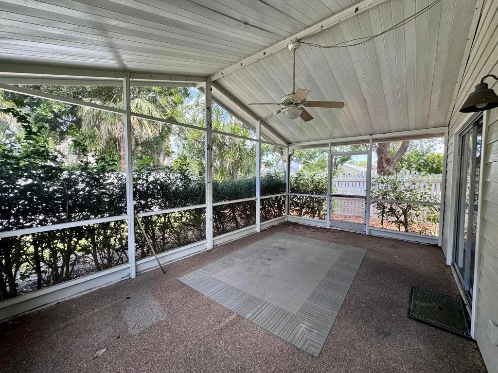 5889 Snowdrop Way West Palm Beach FL 33415
