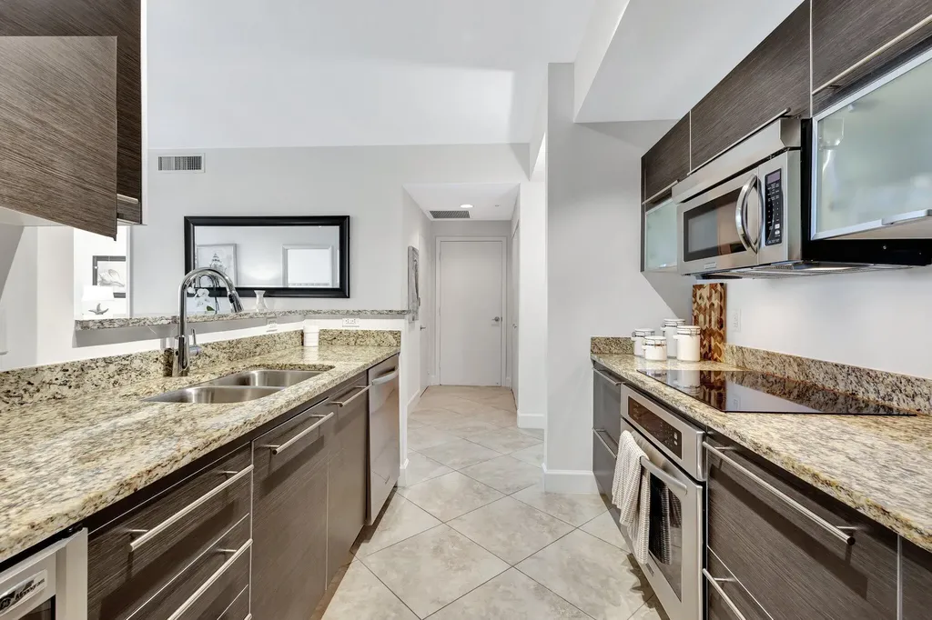 550 Okeechobee Boulevard West Palm Beach FL 33401