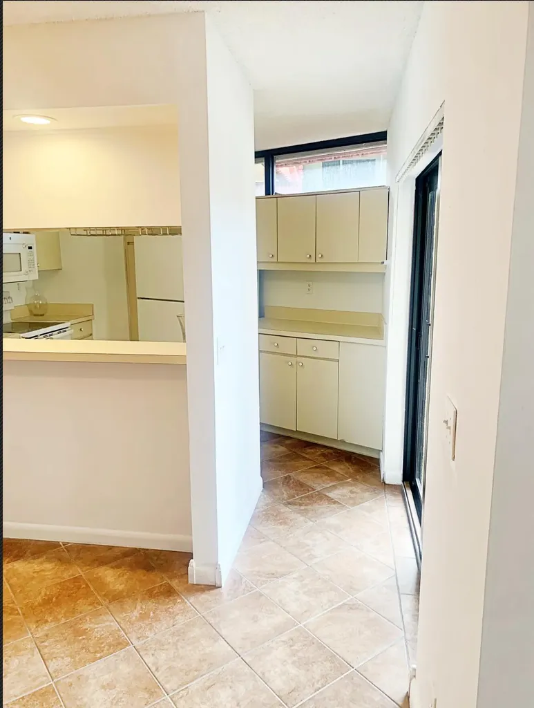 3915 Victoria Drive West Palm Beach FL 33406