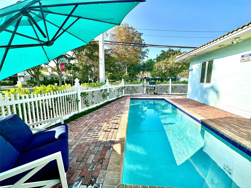 1742 NE 7th Street Fort Lauderdale FL 33304