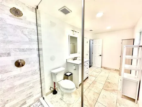1742 NE 7th Street Fort Lauderdale FL 33304