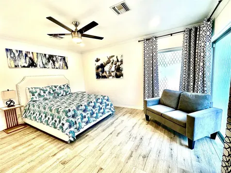 1742 NE 7th Street Fort Lauderdale FL 33304