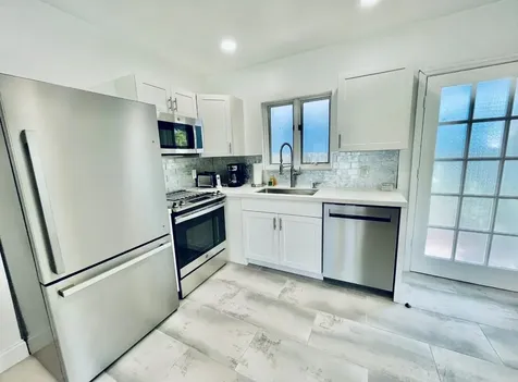 1742 NE 7th Street Fort Lauderdale FL 33304