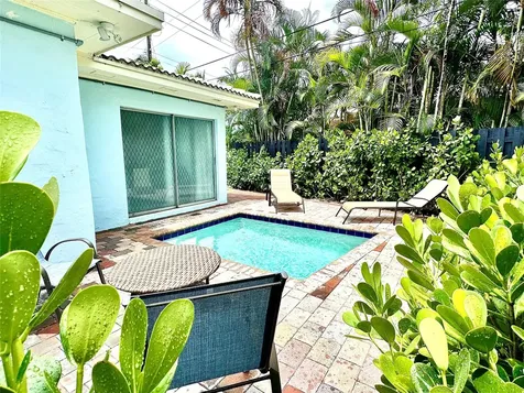 1742 NE 7th Street Fort Lauderdale FL 33304