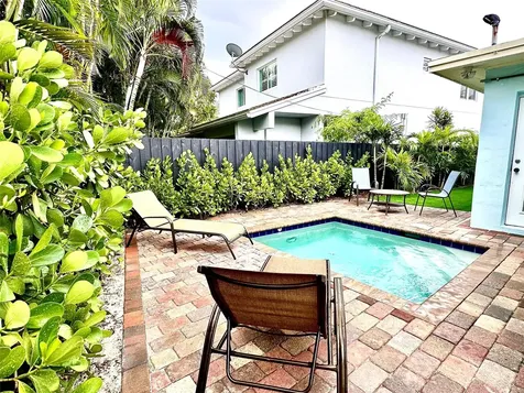 1742 NE 7th Street Fort Lauderdale FL 33304