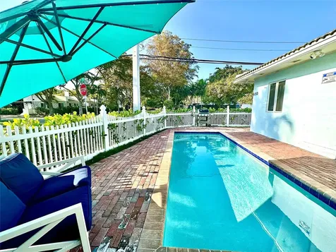 1742 NE 7th Street Fort Lauderdale FL 33304