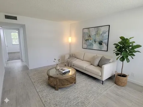 613 Fanshaw O Boca Raton FL 33434