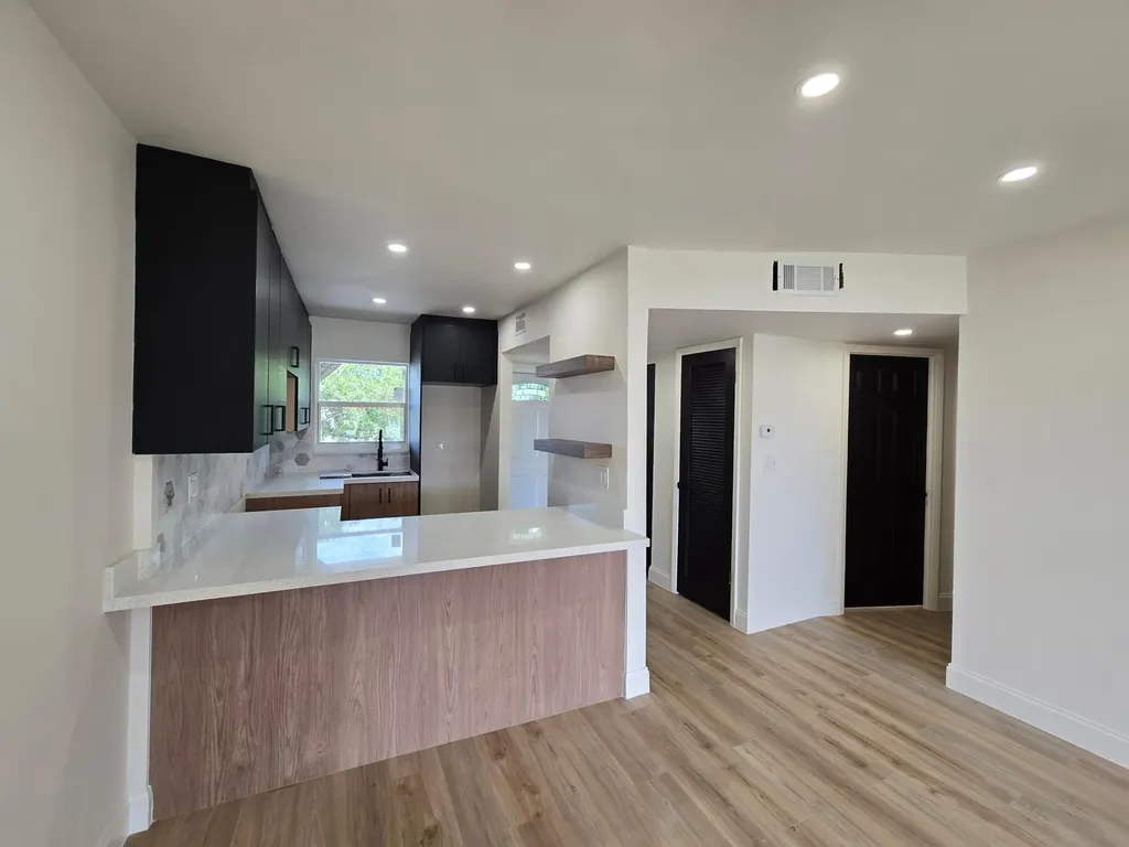 3001 Sunrise Lakes Drive E Sunrise FL 33322