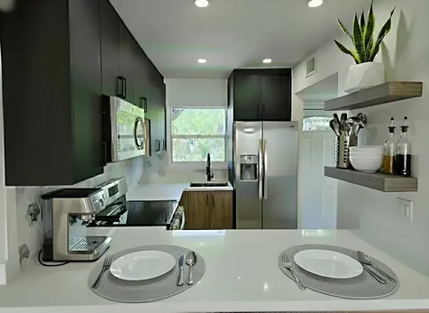 3001 Sunrise Lakes Drive E Sunrise FL 33322