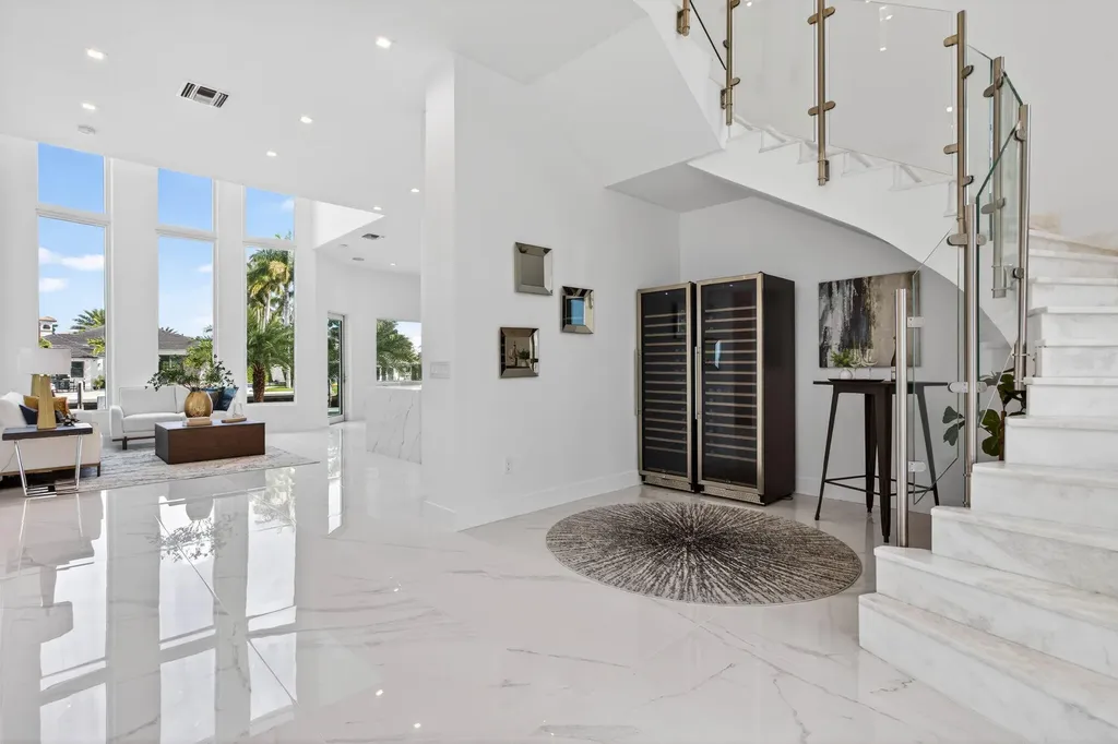 2641 NE 48th Street Lighthouse Point FL 33064