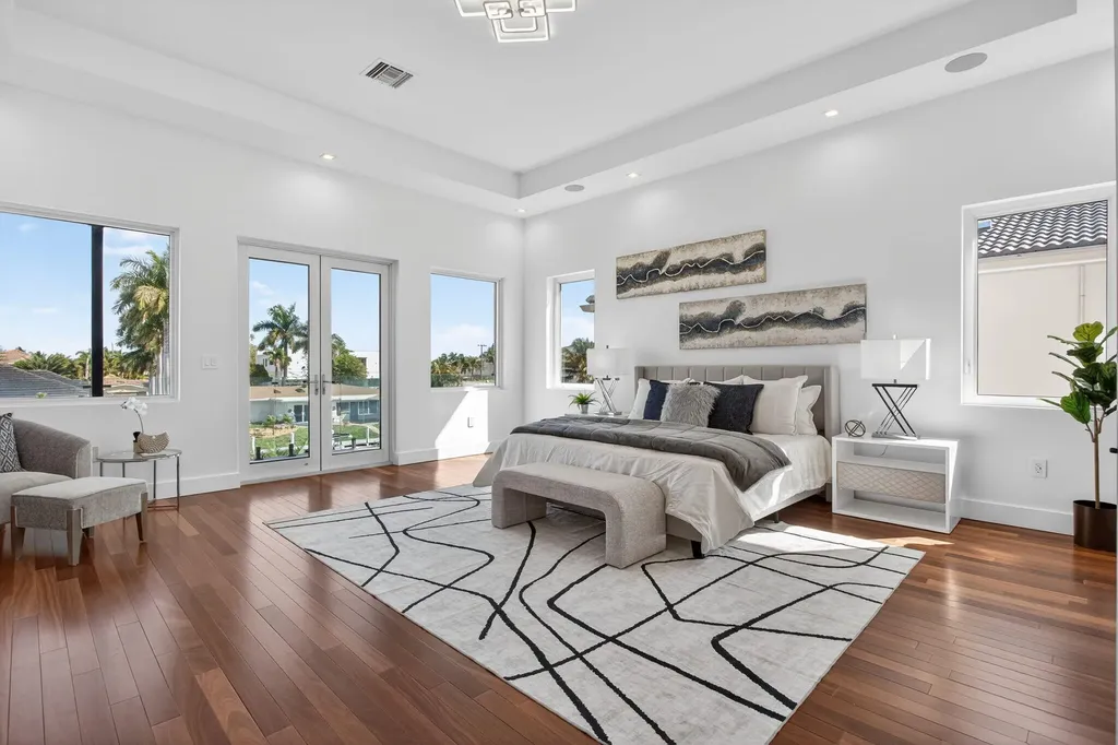 2641 NE 48th Street Lighthouse Point FL 33064