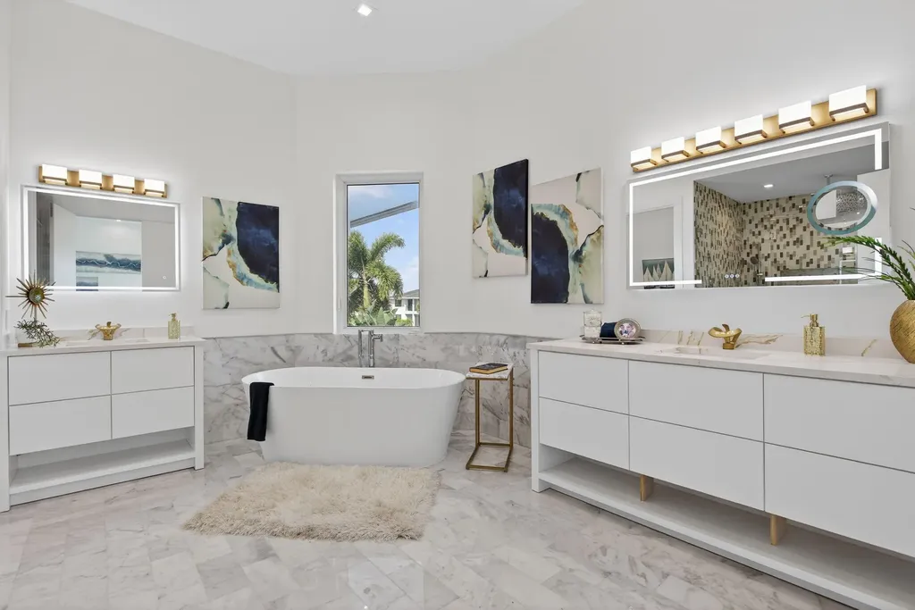 2641 NE 48th Street Lighthouse Point FL 33064