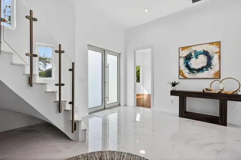 2641 NE 48th Street Lighthouse Point FL 33064