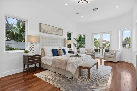 2641 NE 48th Street Lighthouse Point FL 33064
