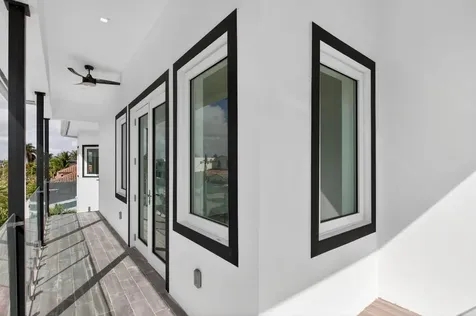 2641 NE 48th Street Lighthouse Point FL 33064