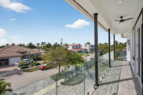 2641 NE 48th Street Lighthouse Point FL 33064