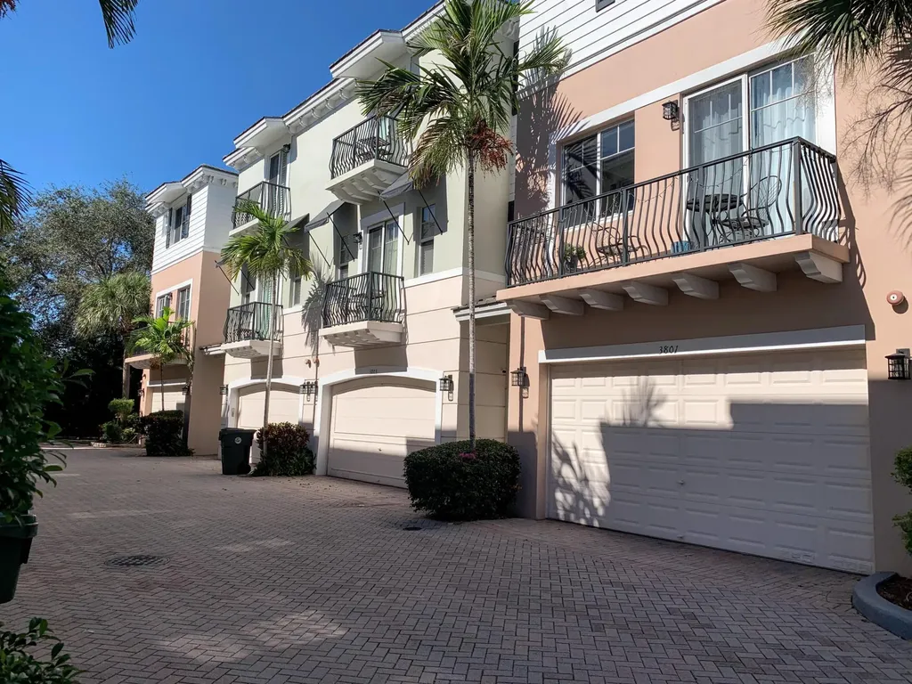3803 NW 5th Terrace Boca Raton FL 33431