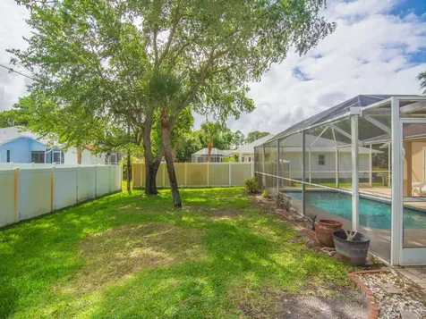 962 Montrose Avenue Sebastian FL 32958