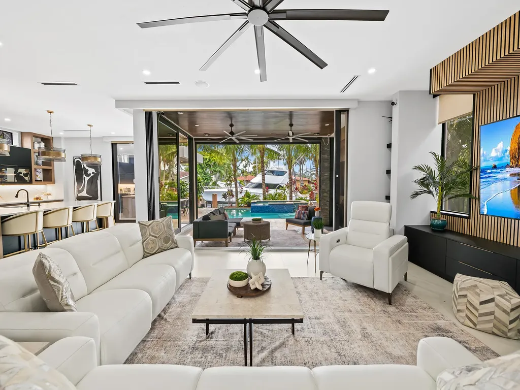 609 Poinciana Drive Fort Lauderdale FL 33301
