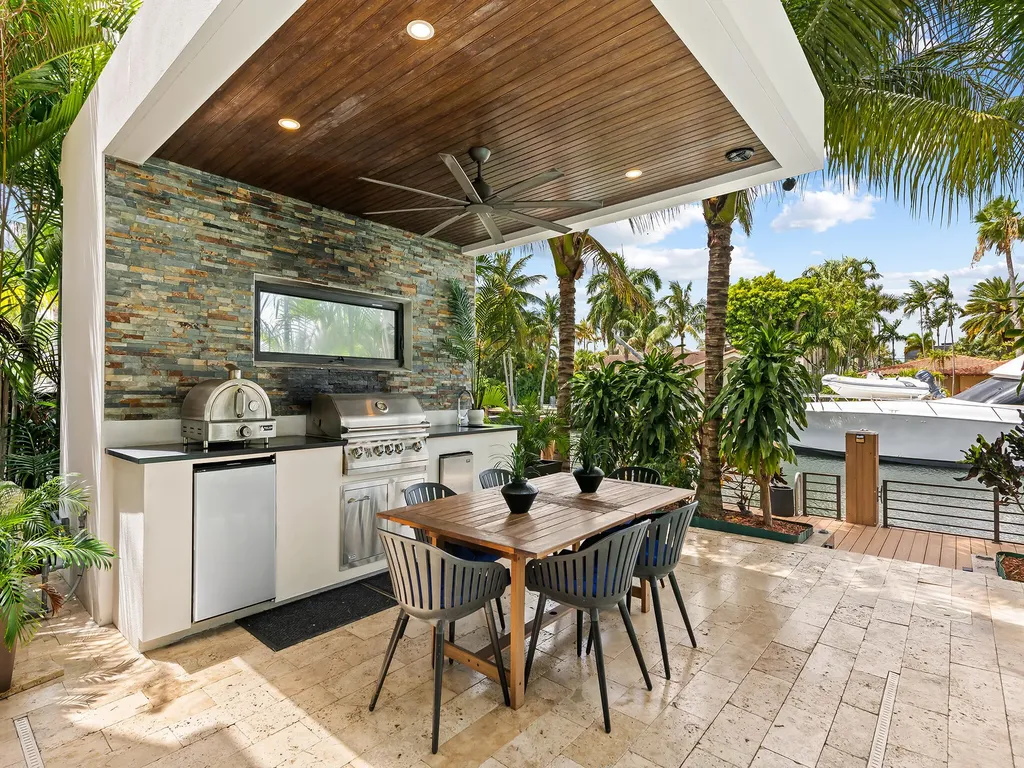 609 Poinciana Drive Fort Lauderdale FL 33301