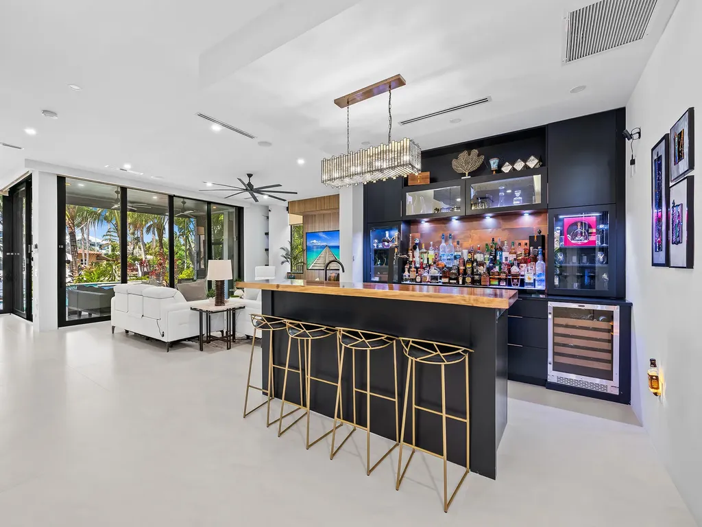 609 Poinciana Drive Fort Lauderdale FL 33301