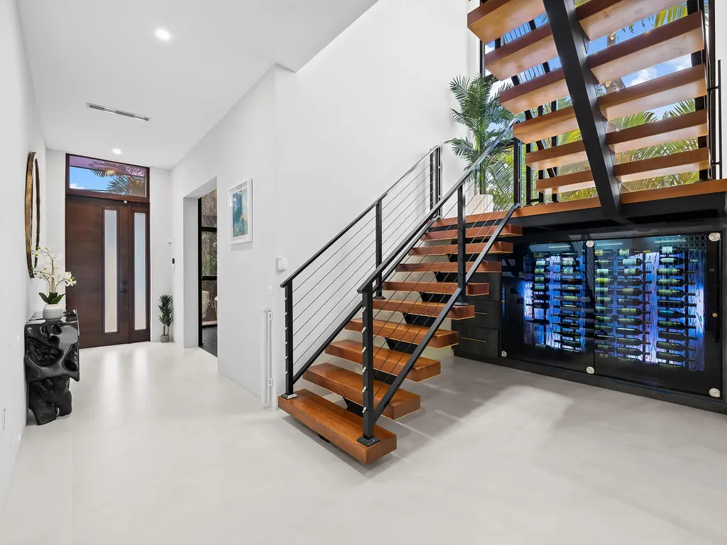 609 Poinciana Drive Fort Lauderdale FL 33301