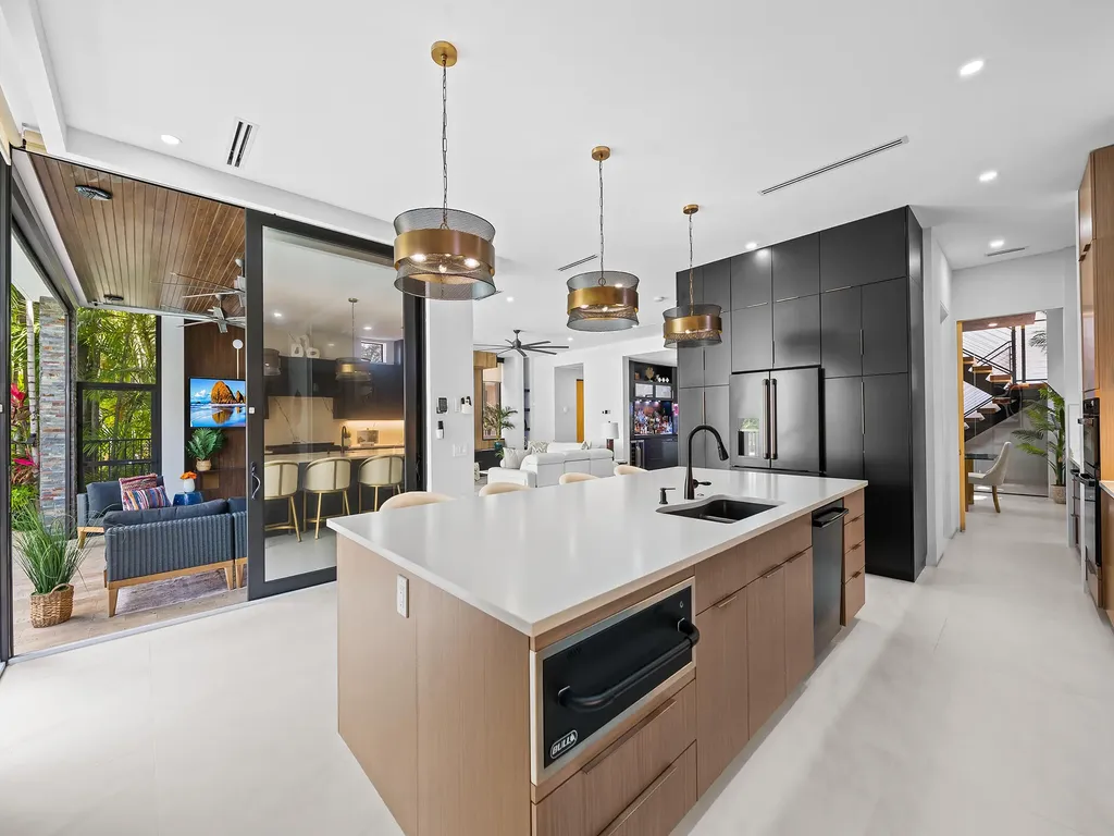 609 Poinciana Drive Fort Lauderdale FL 33301