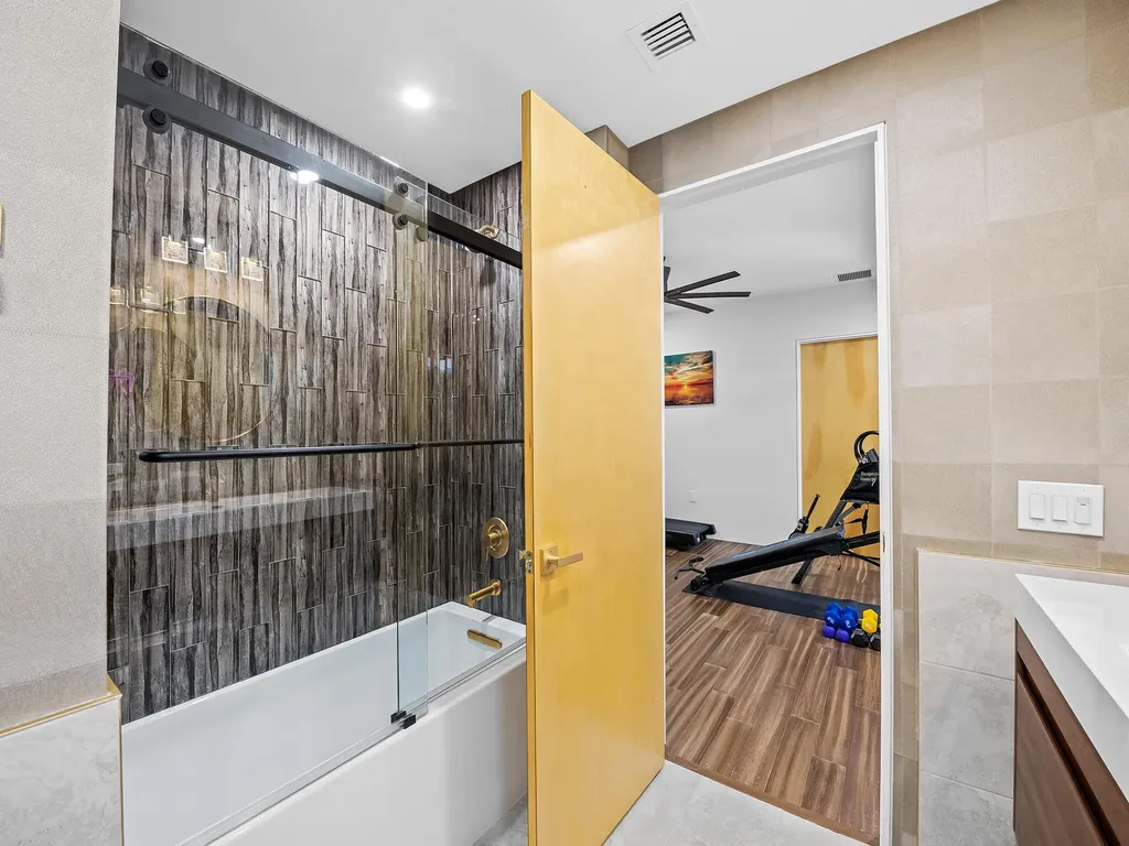 609 Poinciana Drive Fort Lauderdale FL 33301