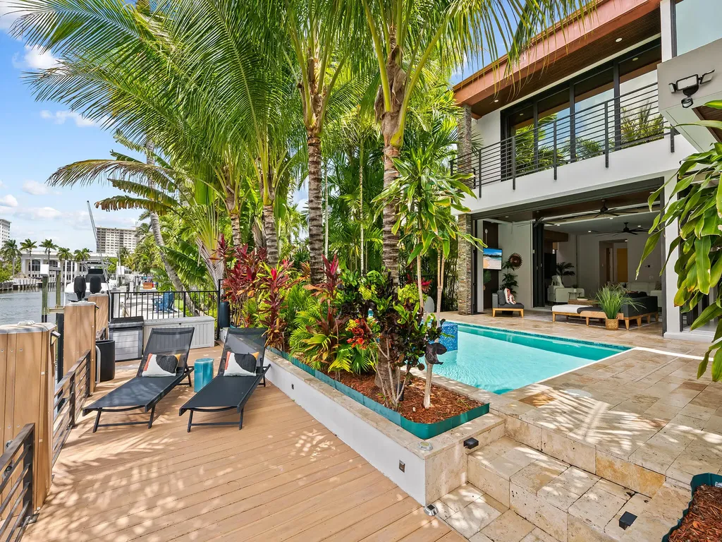 609 Poinciana Drive Fort Lauderdale FL 33301