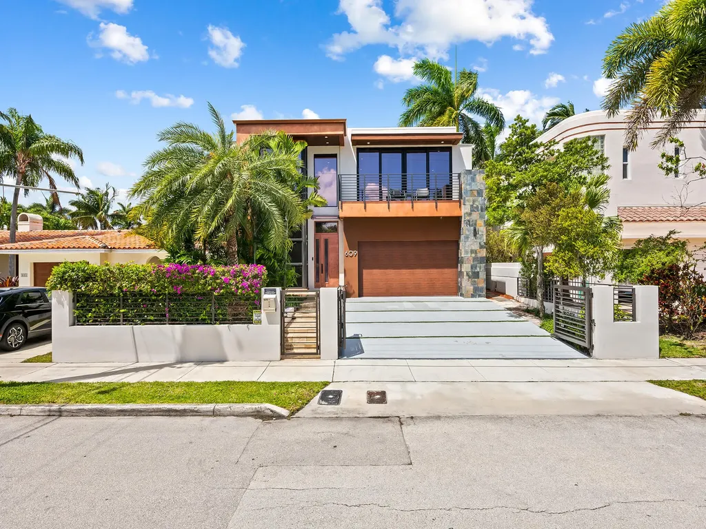 609 Poinciana Drive Fort Lauderdale FL 33301