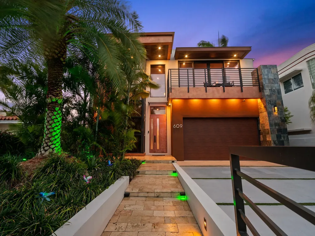 609 Poinciana Drive Fort Lauderdale FL 33301