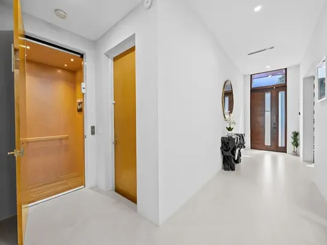 609 Poinciana Drive Fort Lauderdale FL 33301