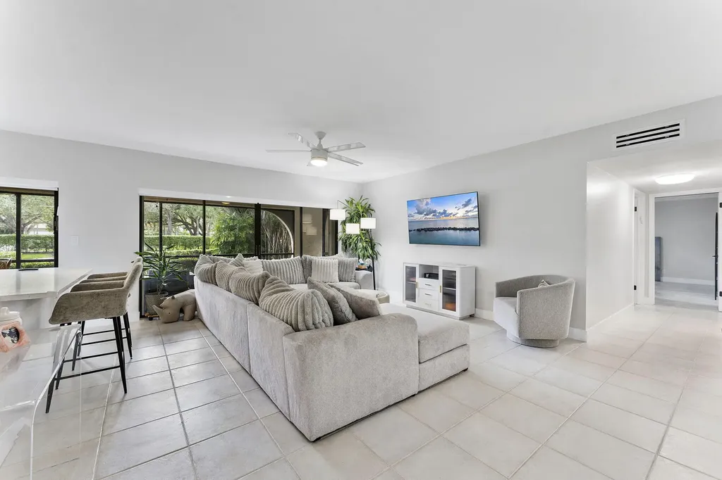 6314 Longboat Lane W Boca Raton FL 33433