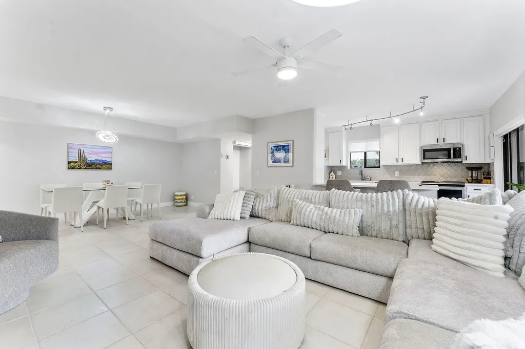 6314 Longboat Lane W Boca Raton FL 33433