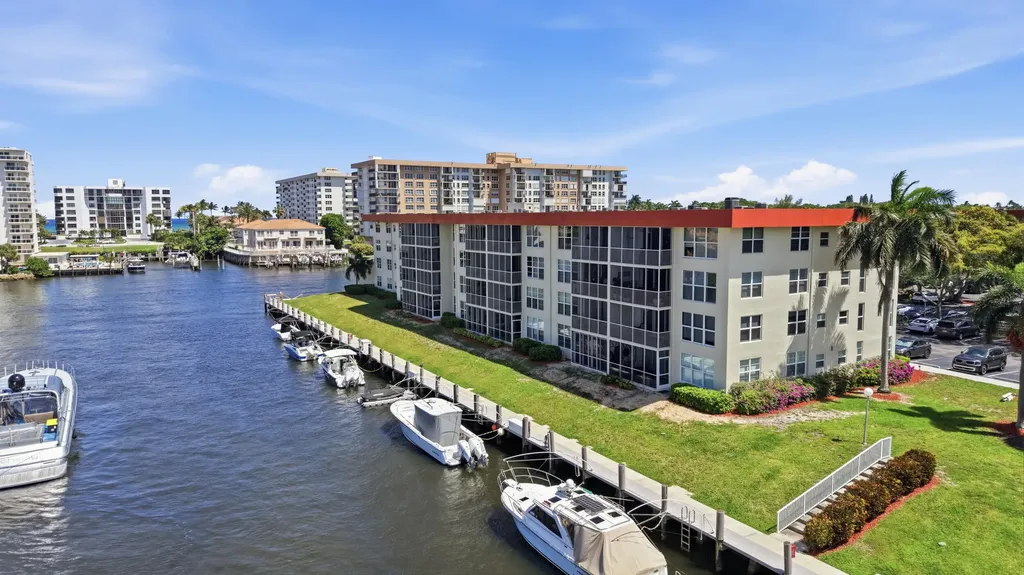 3180 NE 48th Court Lighthouse Point FL 33064